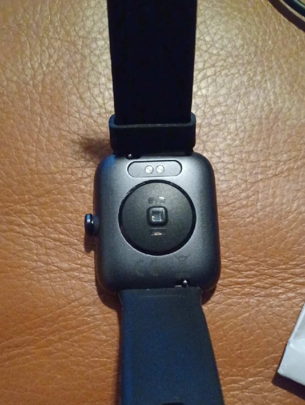 None compact black